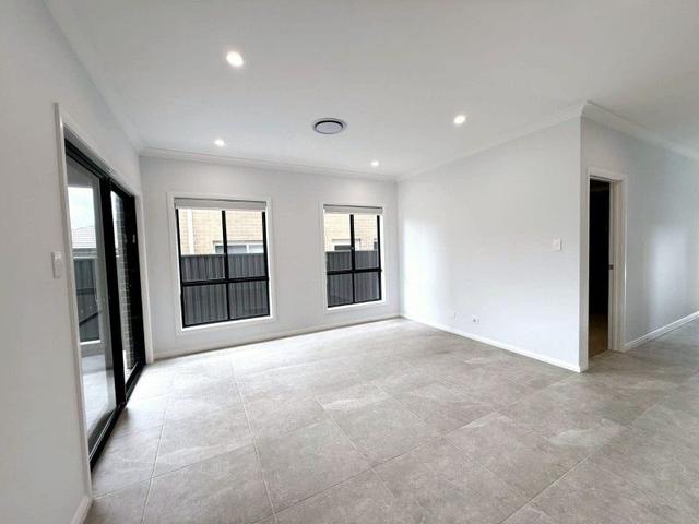 21 Tokyo Road, NSW 2179