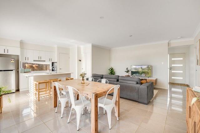 1/2 Coverack Street, QLD 4352