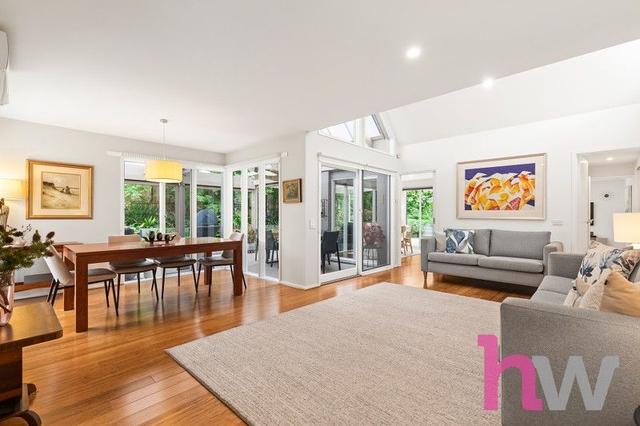 18 Mulquiney Crescent, VIC 3216