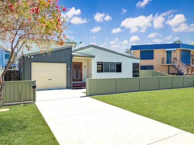 5 New Street, QLD 4655