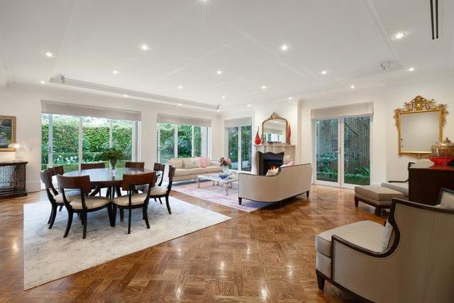 2/28 Springfield Avenue, VIC 3142