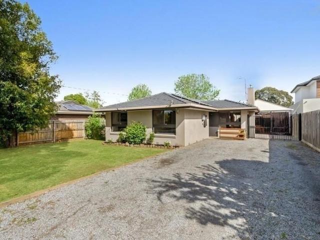 18 Harwell  Road, VIC 3156