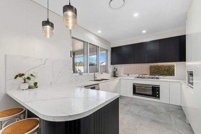 2/20 Hood Street, NSW 2257