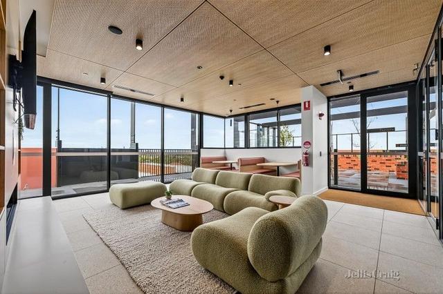 111/26 Oakover Road, VIC 3072