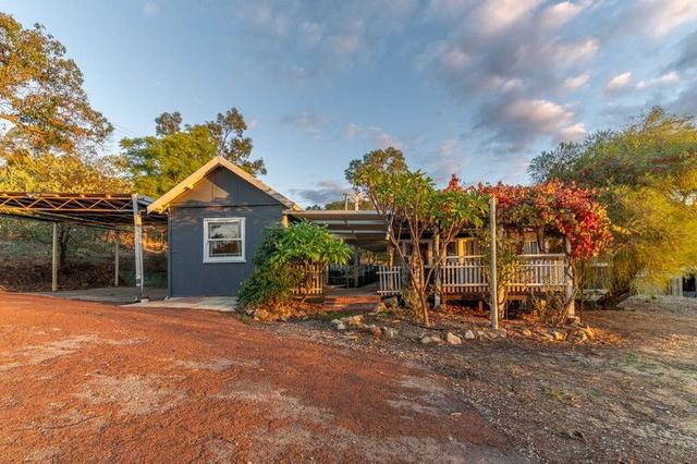 15 Throssell Road, WA 6056