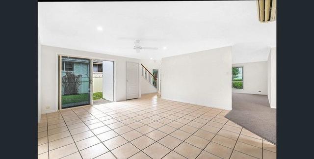 4 Tanzen Drive, QLD 4214