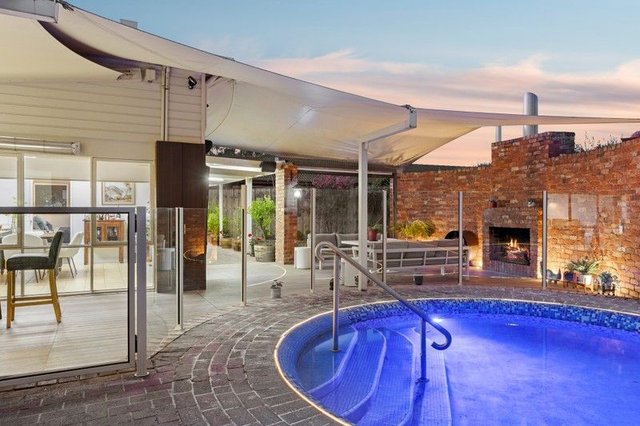 22 Emery Drive, VIC 3172