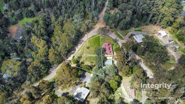 24 Silver Parrot Road, VIC 3717