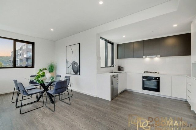 402/8-10 Moore Street, NSW 2250
