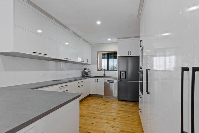 7 Passat Street, SA 5606