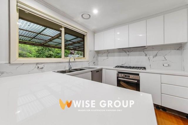 8 Rossiter Avenue, VIC 3802