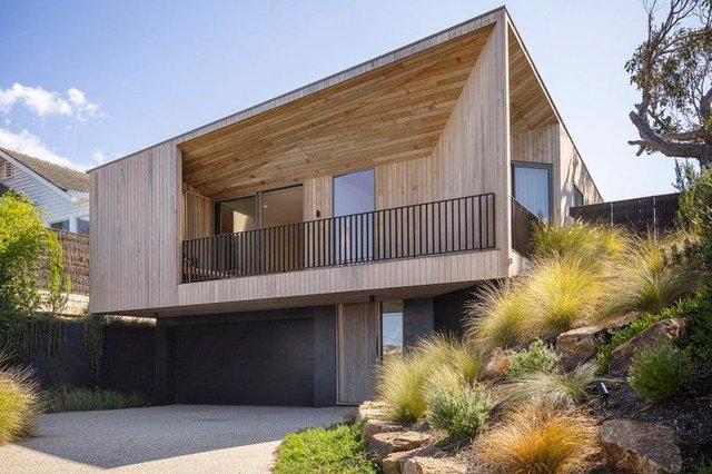 10 Heather Avenue, VIC 3943