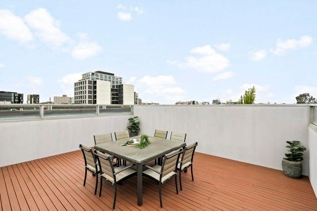 2/221 Brunswick Road, VIC 3056