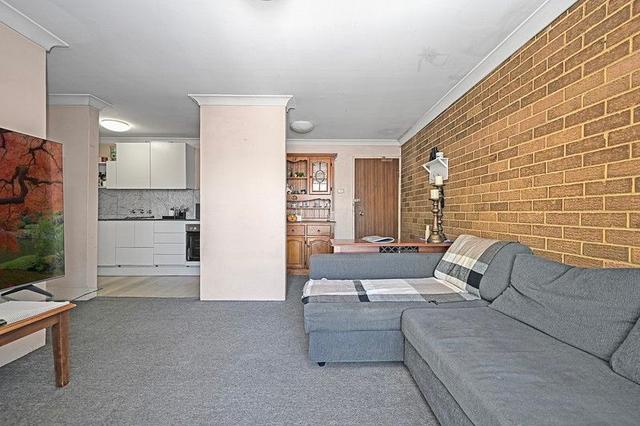 11/4 John Tipping Grove, NSW 2750