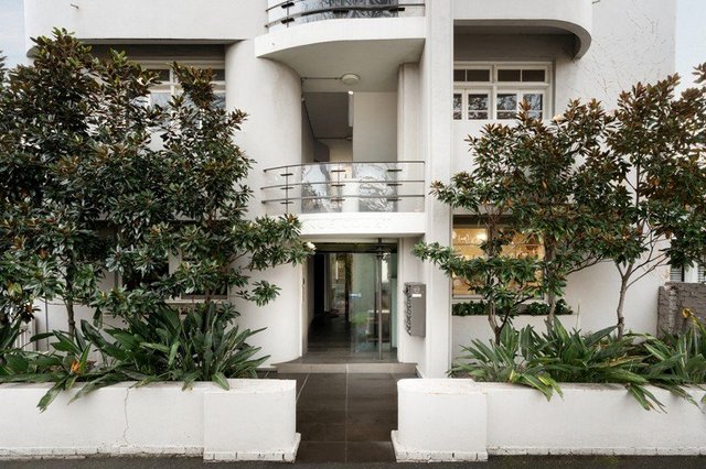 2/64 Victoria Avenue, VIC 3206
