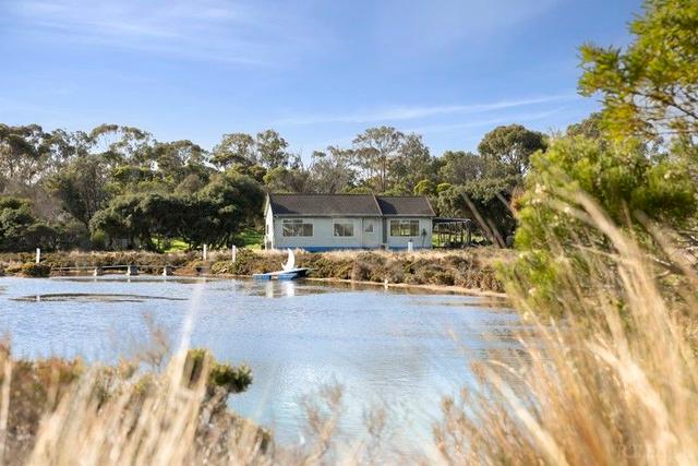 4 McDonald Road, VIC 3225