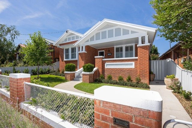 44 Garland  Street, NSW 2650