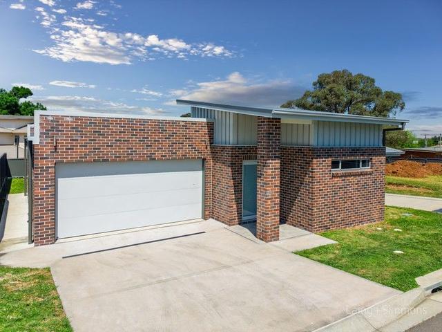 7/22 Freeman Crescent, NSW 2350