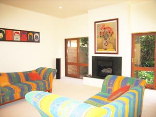 Lounge (2005-11-18)