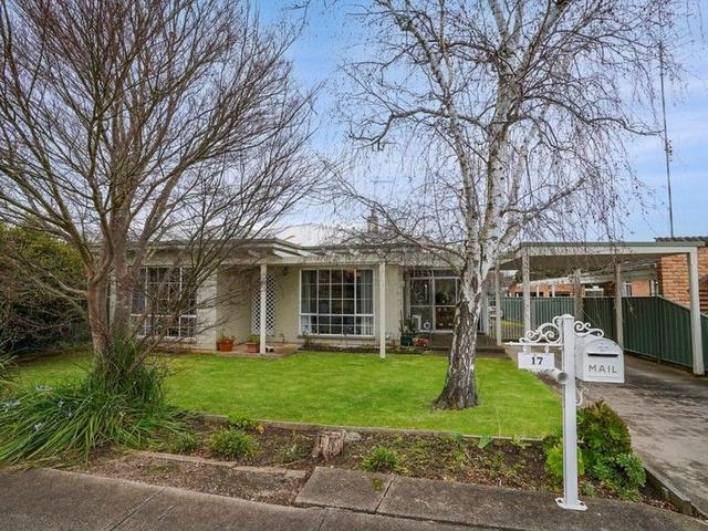 17 Hyland Street, VIC 3300