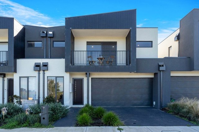 17 Celestial Way, VIC 3753