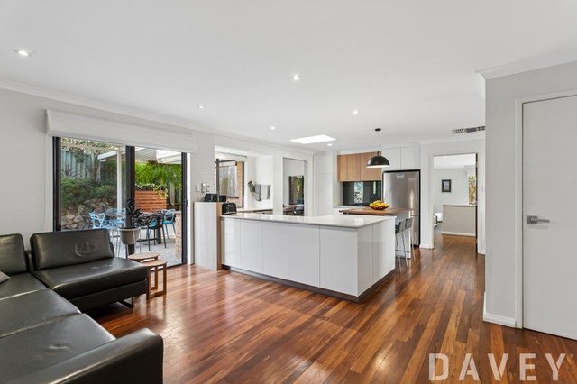 55 Goollelal Drive, WA 6026