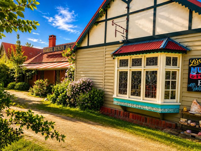 36 Monaro Street, NSW 2550