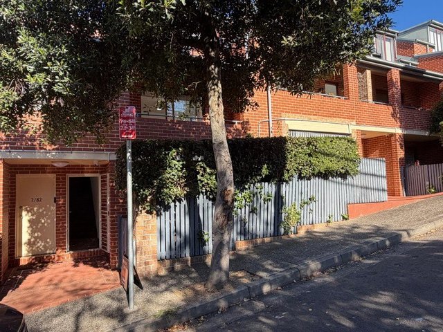 2/80 Kellick Street, NSW 2017