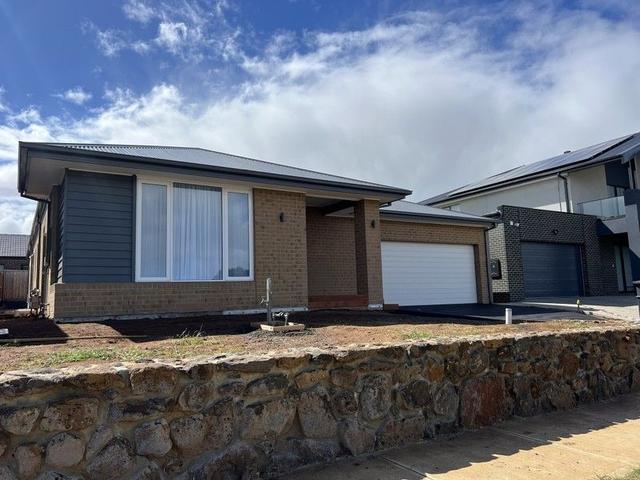 112 Uplands Cres, VIC 3338