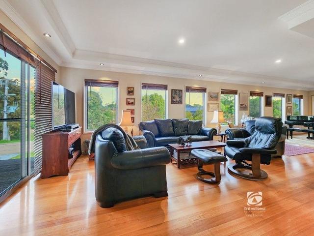 8C Kingscote Drive, VIC 3904