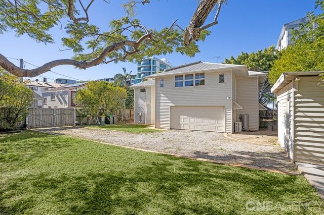 3 Prince Edward Parade, QLD 4020