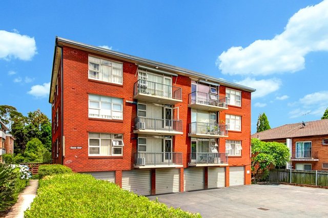12/10 Coulter Street, NSW 2111