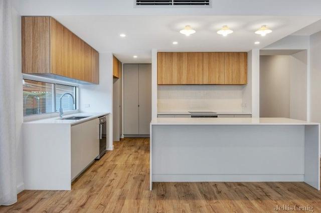 2/356 Victoria Road, VIC 3071