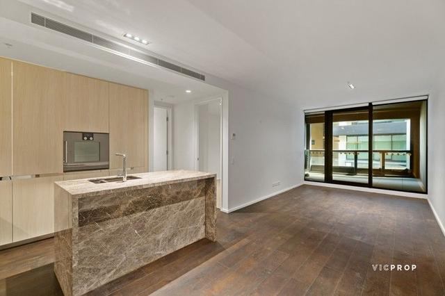 2B2B1C/20 Queens Road, VIC 3000