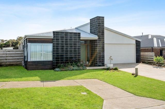 16 Martin Laurence Place, VIC 3284
