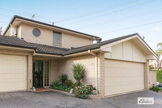 7/1 Kareena Road, NSW 2228