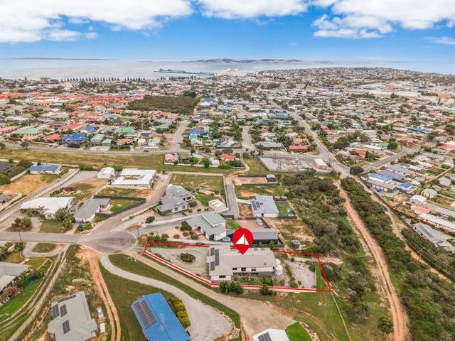 2/13 Lawson Drive, SA 5606