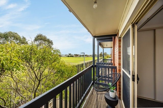 2/15 Arnold Drive, SA 5043