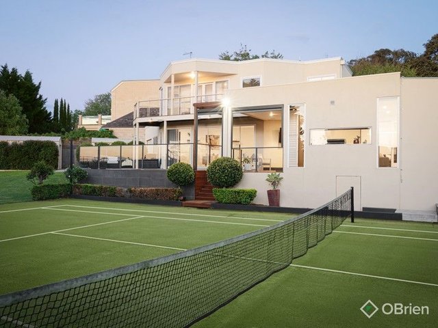 2 Watts Crescent, VIC 3930