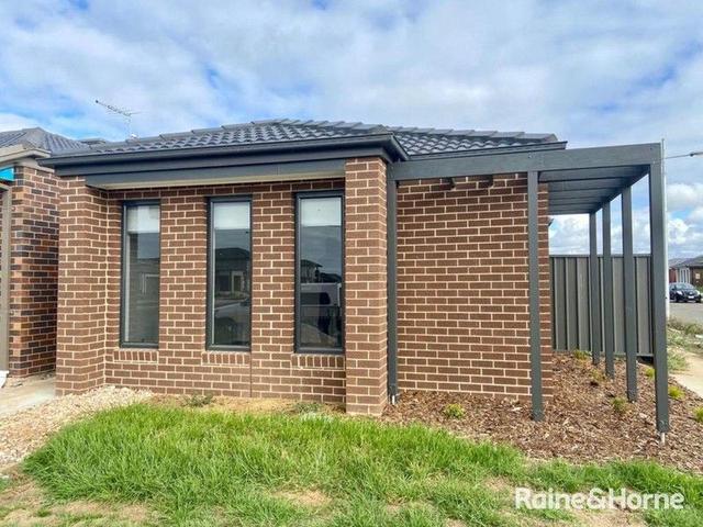 18 Polly Parade, VIC 3029