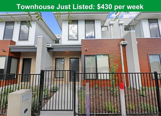 11 Wallara Waters Boulevard, VIC 3756