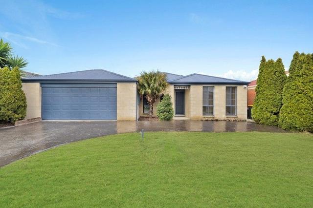 8 Halsbury Place, VIC 3977