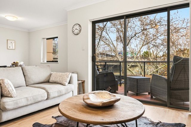16/110 Mounts Bay Road, WA 6000