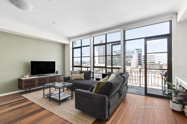 13/7 Hall Street, VIC 3039