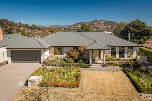 18 Spafford Crescent, ACT 2607