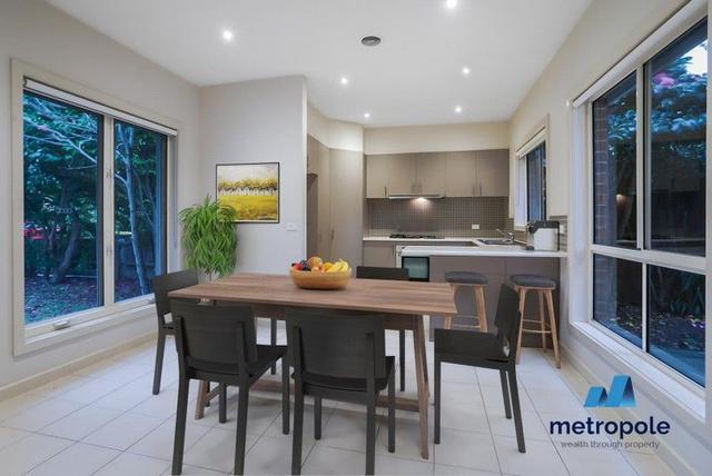 1/268 Lawrence Road, VIC 3149