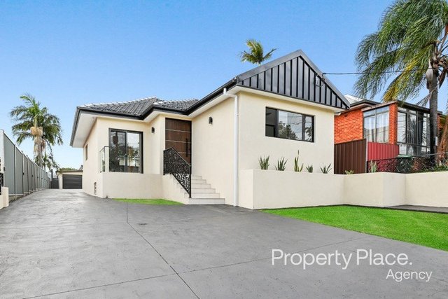 4 Banjo Paterson Place, NSW 2211