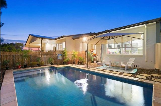 4 Honey Eater Court, QLD 4211