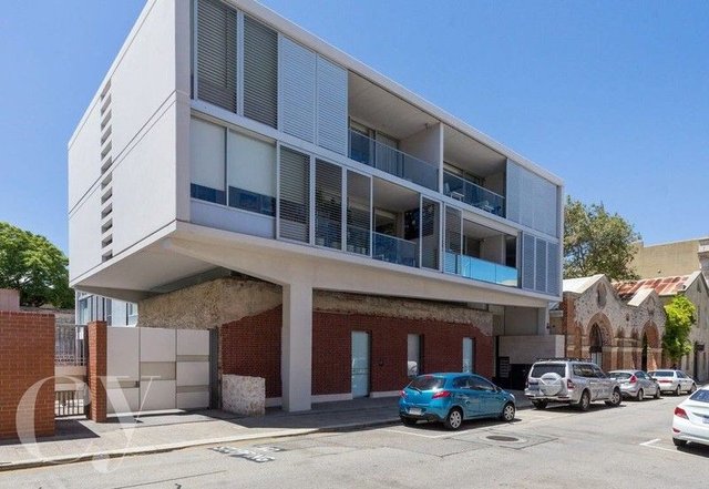 9/32 Henry Street, WA 6160