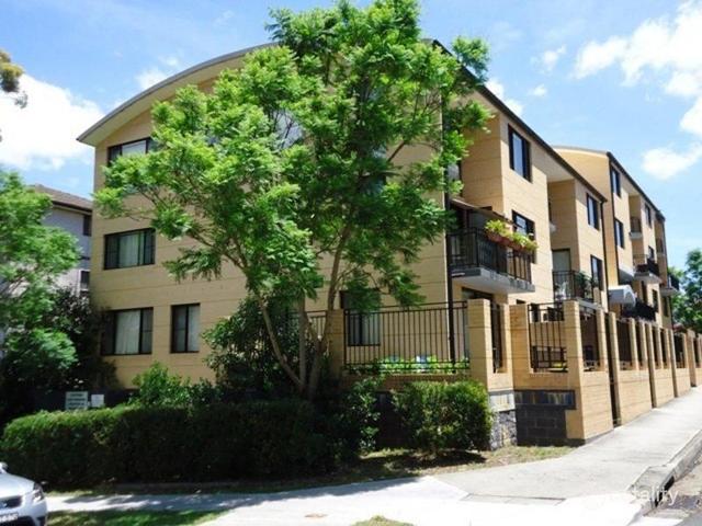 14/11-13 Charles Street, NSW 2170